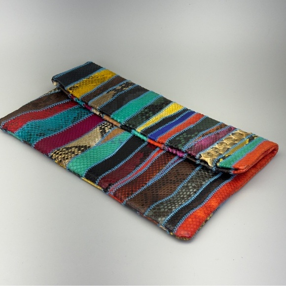 Handcrafted Snakeskin Clutch Bag - Picture 12 of 16